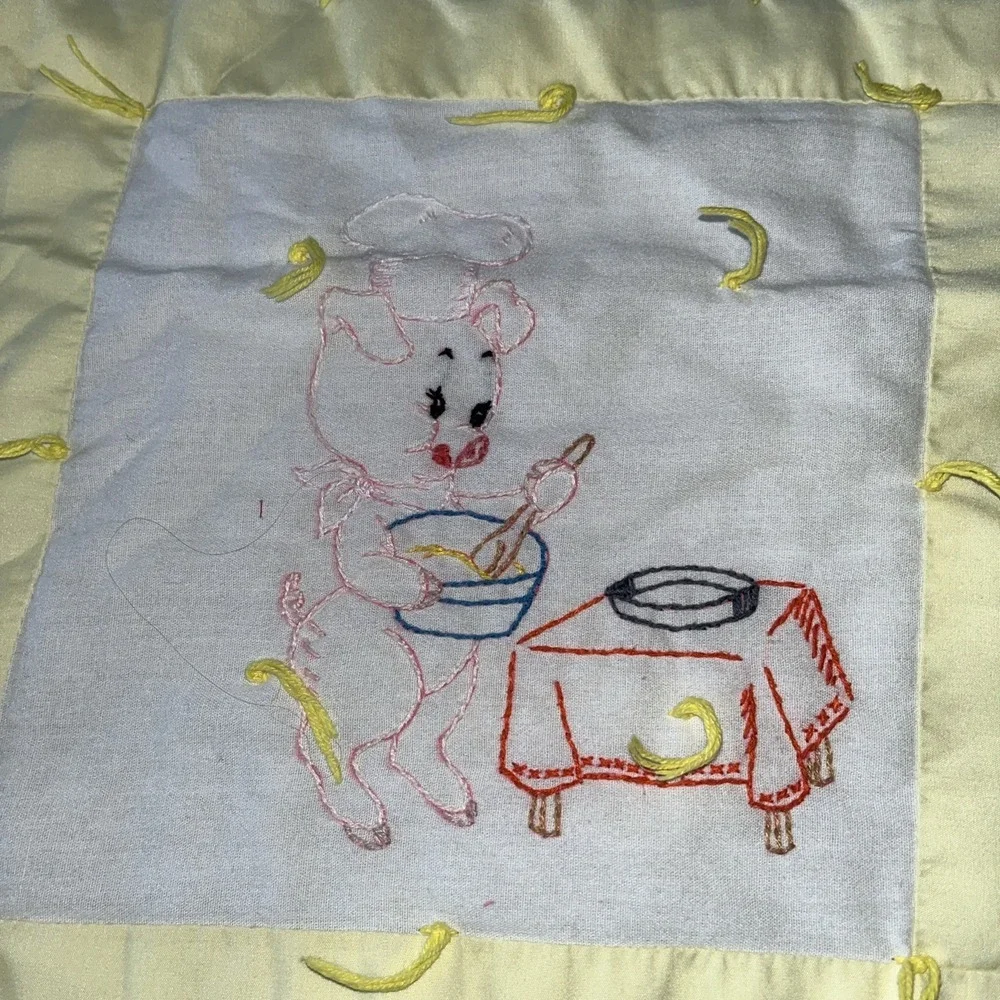 Vintage Baby Blanket Quilt. Pigs. Piggies. 42 X 52. Yellow.